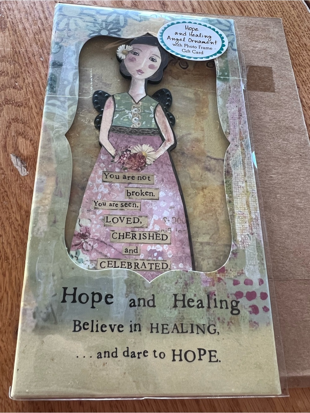 Kelly Rae Roberts Hope and Healing Angel Ornament and Photo Frame Gift Card set - Picture 2 of 7